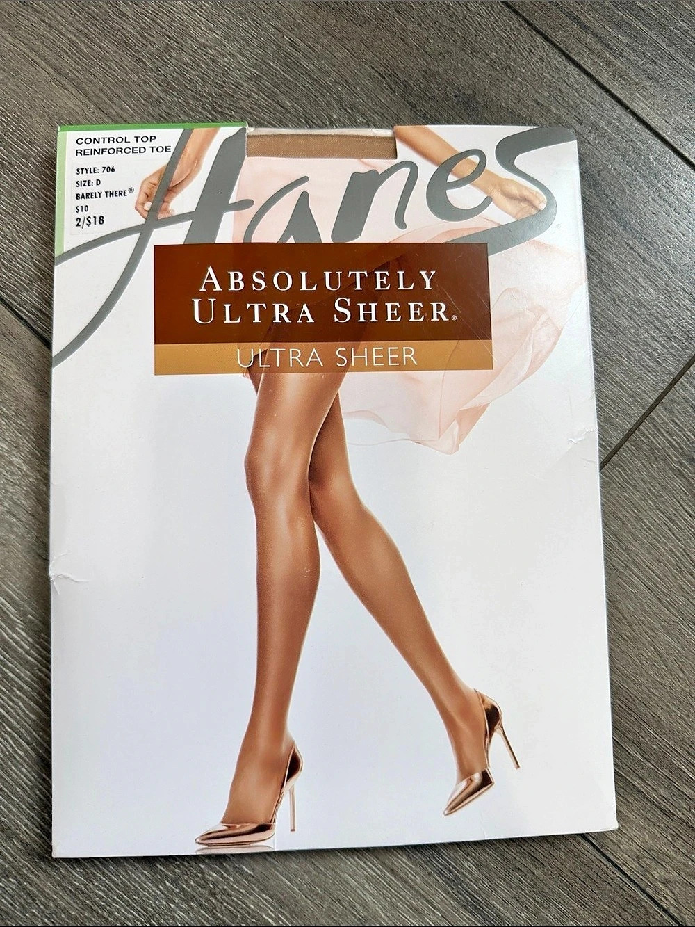 Hanes Absolutely Ultra Sheer Control Top Hosiery in Tan Size D NWT